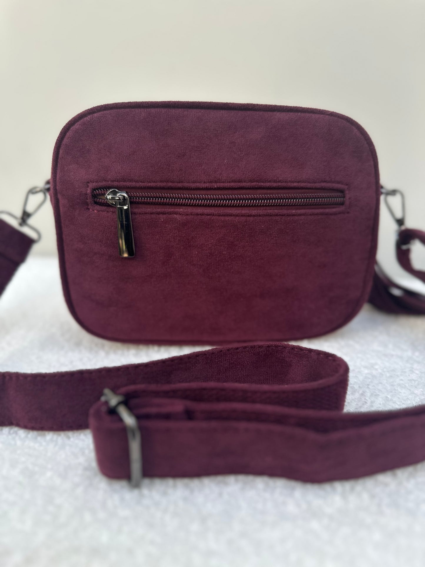 Suede handbag | Bordeaux