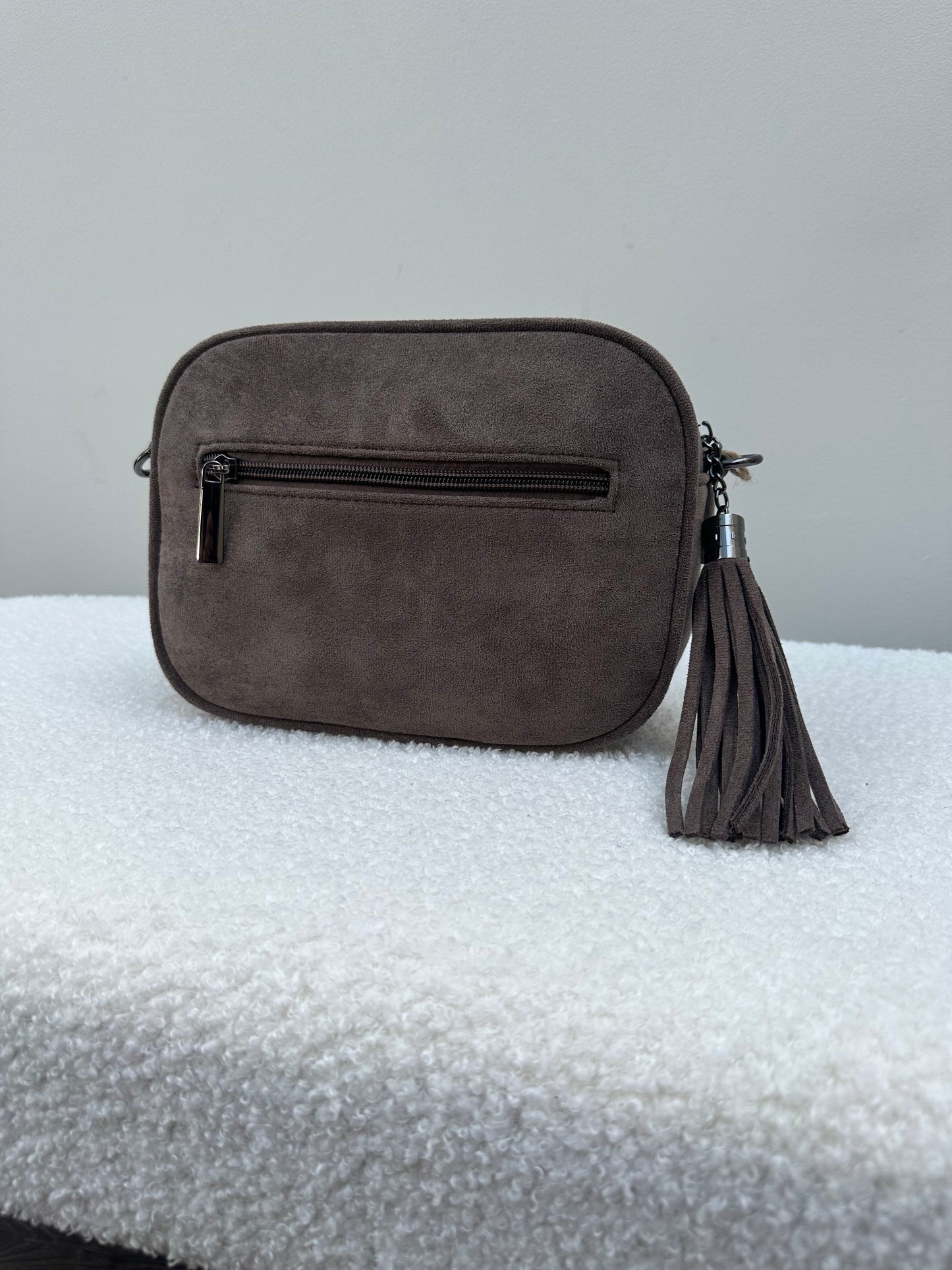 Suede handbag | Taupe
