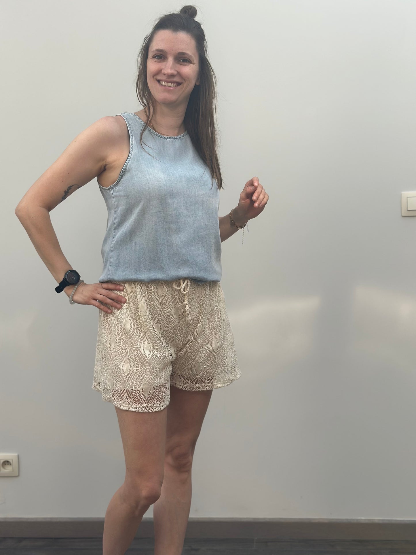 Deti Lace Short