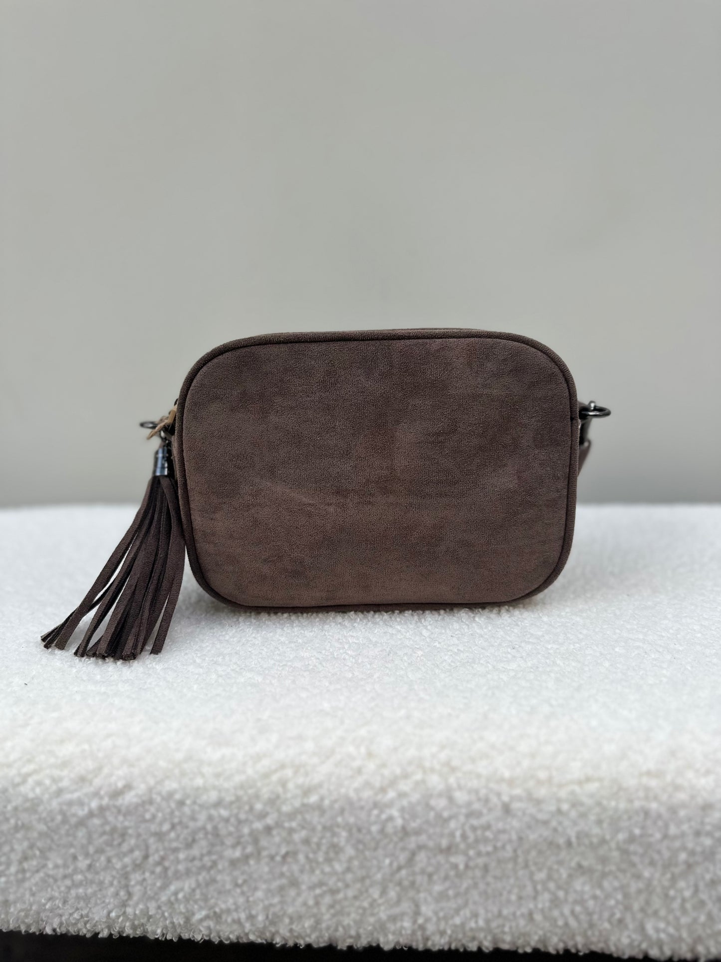 Suede handbag | Taupe