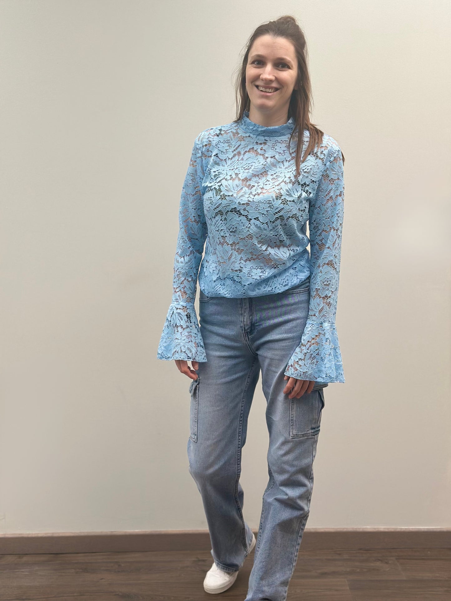 Lace t-shirt | Lichtblauw