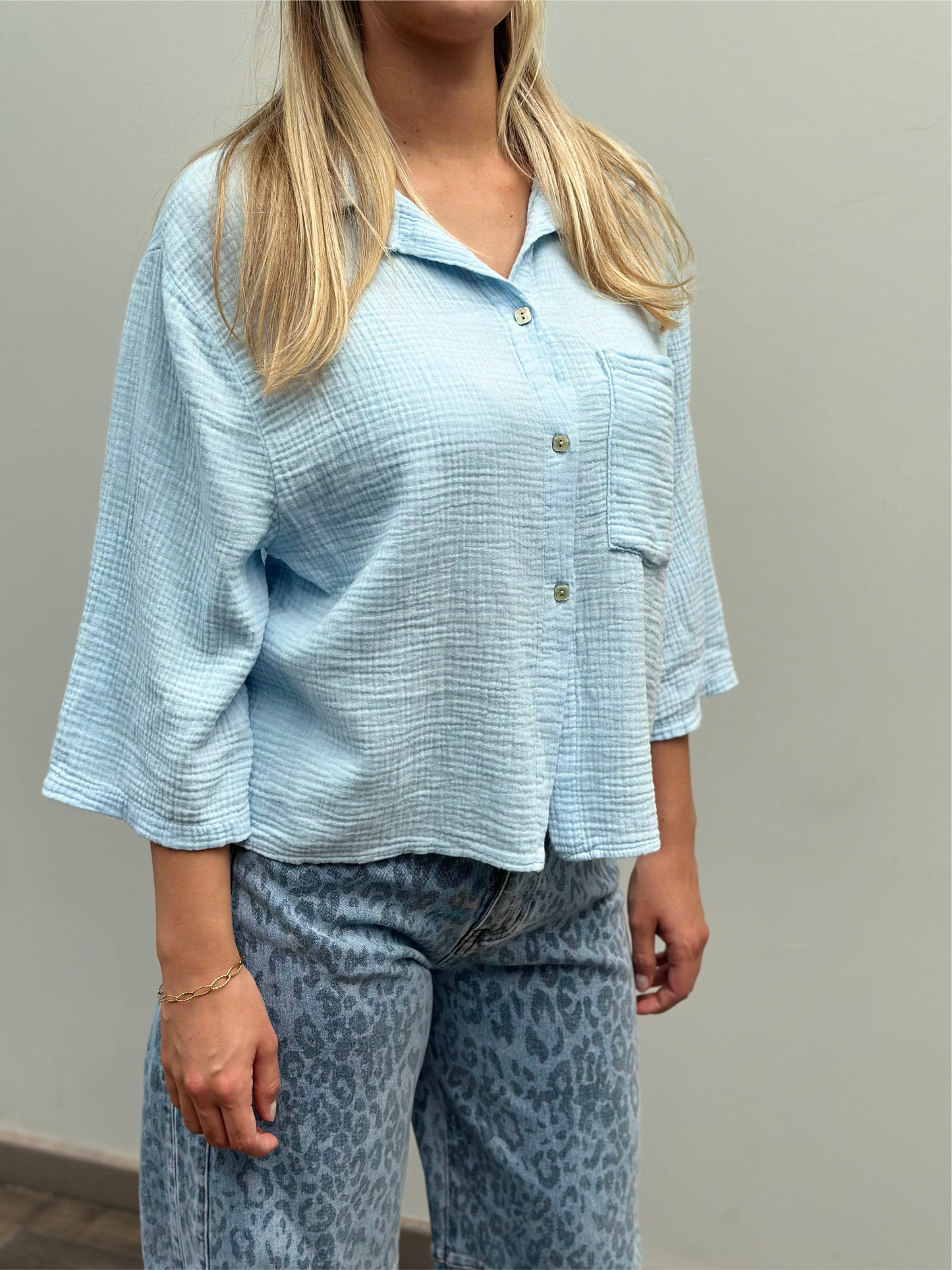 June Blouse | Lichtblauw