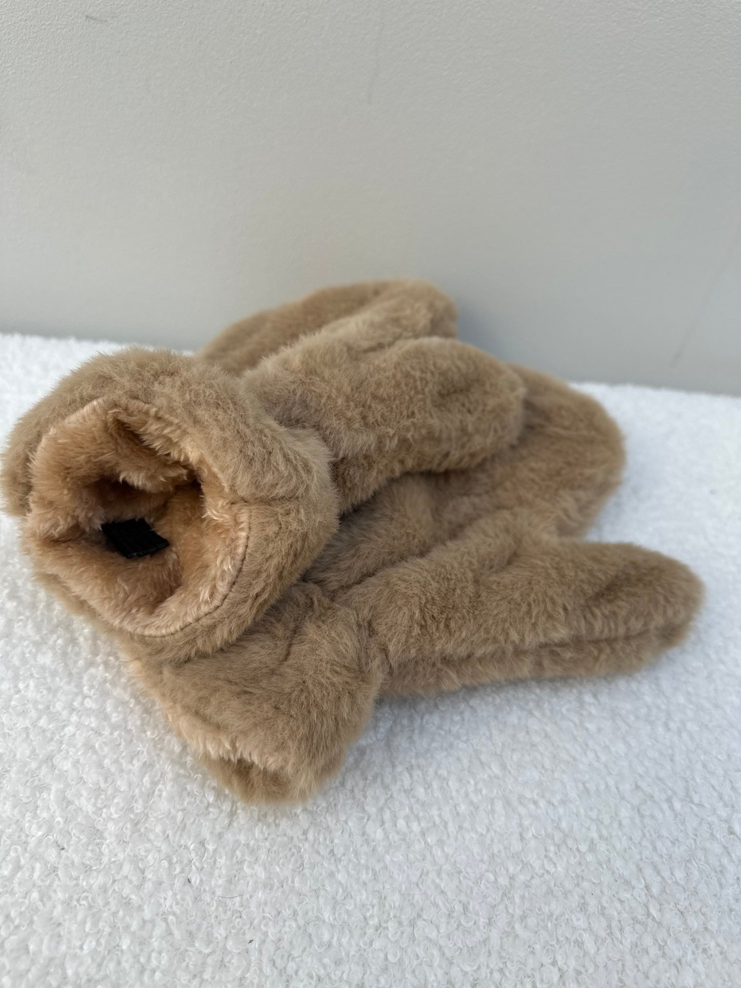Wanten fluffy beige