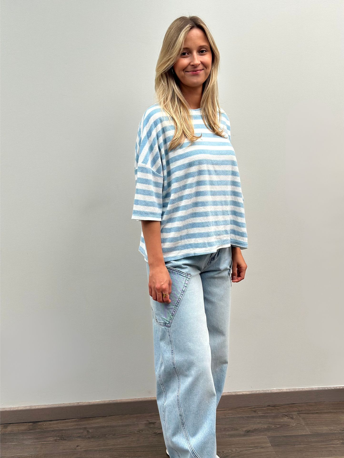 Leni Spons T-shirt | Lichtblauw