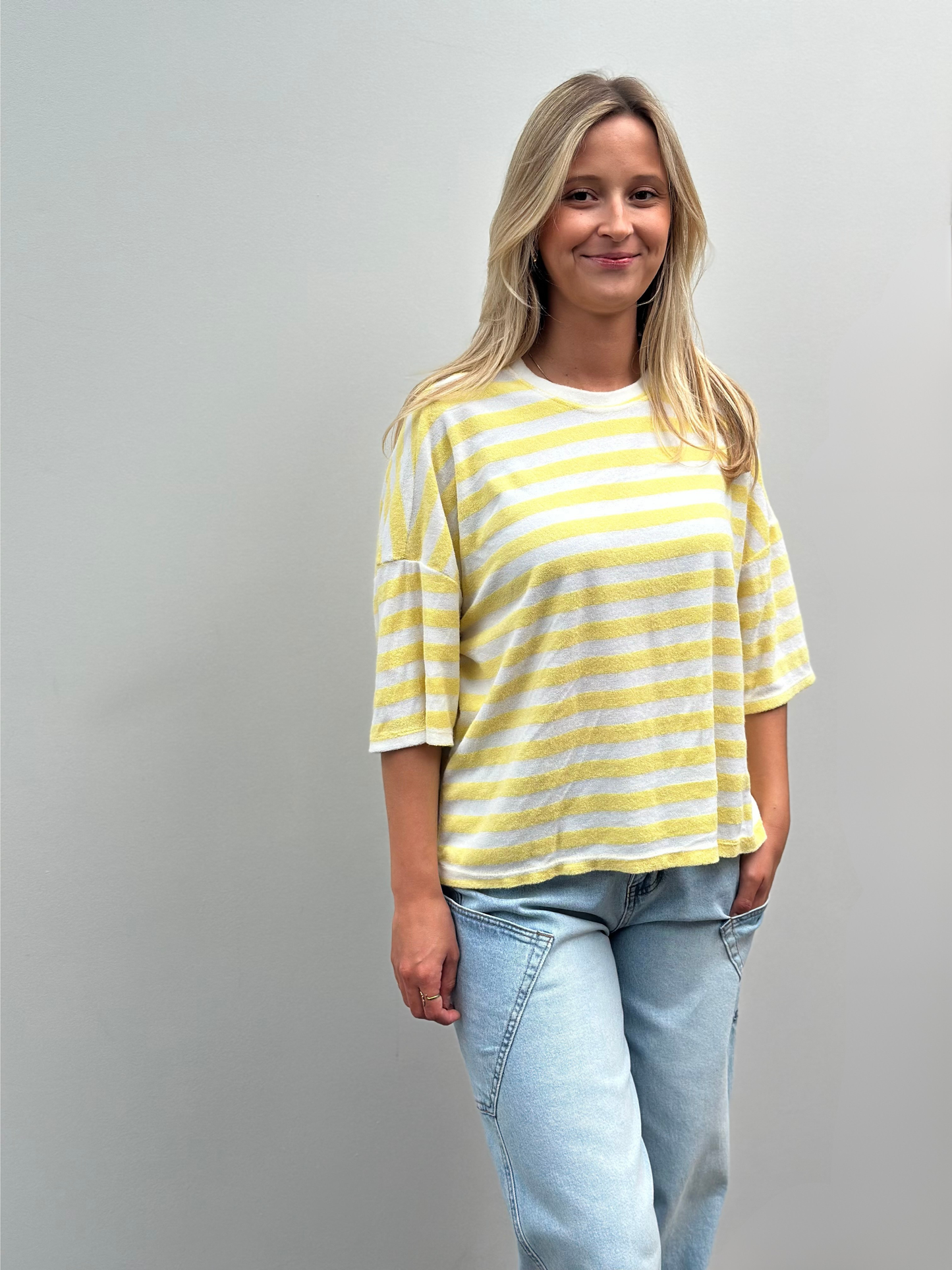 Leni Spons T-shirt | Geel