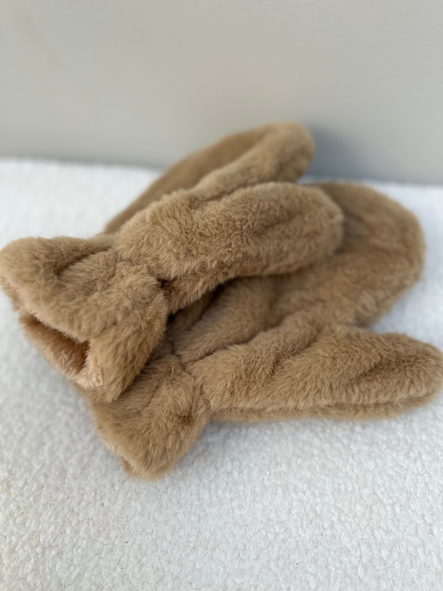 Wanten fluffy beige