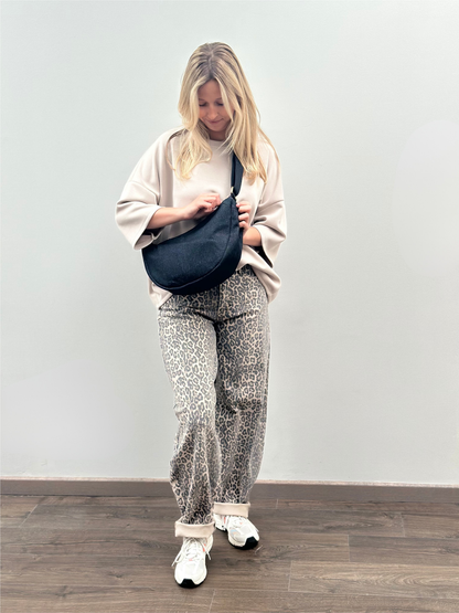 Afgeronde heuptas zwarte Jeans