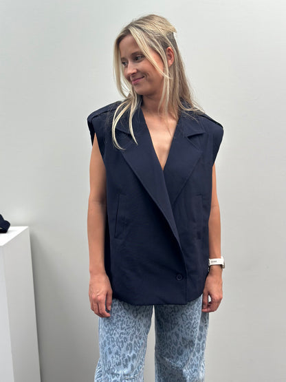 Aylin Blazer